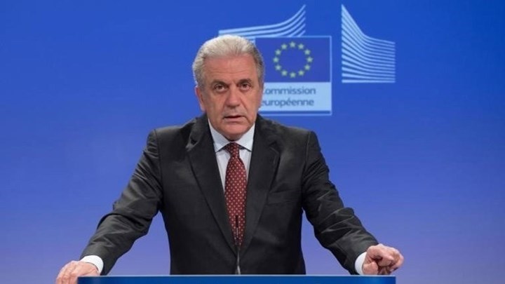 Στο Λουξεμβούργο για το Συμβούλιο υπουργών Εσωτερικών Υποθέσεων ο Δ. Αβραμόπουλος