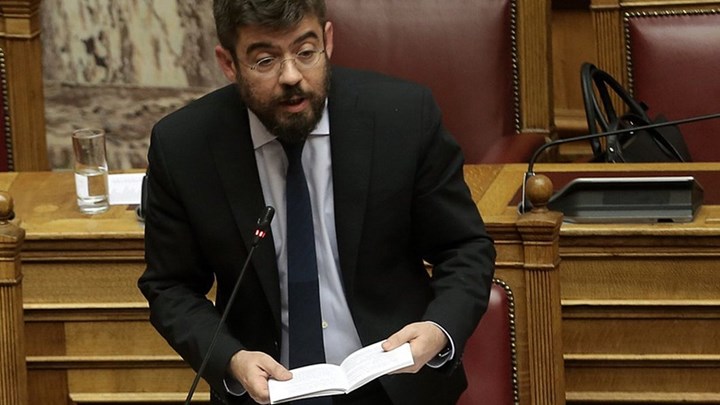 Υποχωρεί ο Καλογήρου μετά τις αντιδράσεις – Φέρνει νομοτεχνική βελτίωση στο άρθρο για τον βιασμό