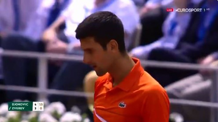 Το τρομερό fair play του Τζόκοβιτς στον αγώνα με τον Ζβέρεφ – ΒΙΝΤΕΟ