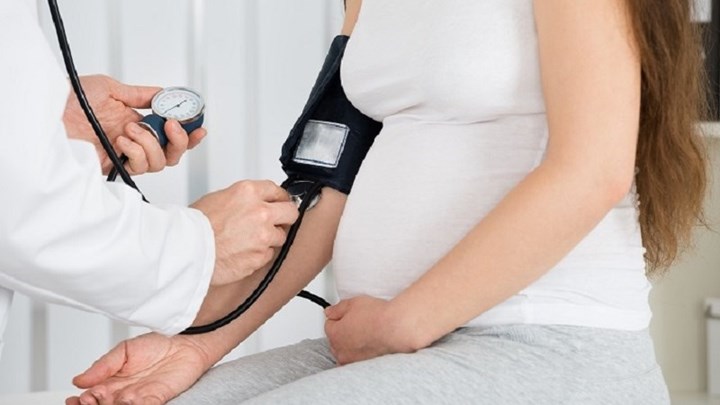 Η αρτηριακή πίεση κατά τη διάρκεια της εγκυμοσύνης αυξάνει τον κίνδυνο εγκεφαλικού