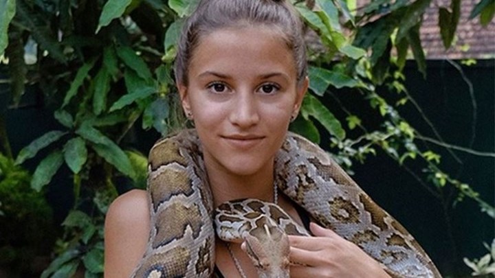 Αυτή είναι η 21χρονη που έσπασε το ρεκόρ Γκίνες  – Ταξίδεψε σε όλες τις χώρες του κόσμου – ΦΩΤΟ