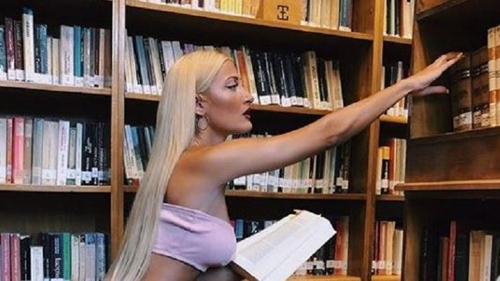 Η Ιωάννα Τούνη εύχεται καλή επιτυχία στα παιδιά που δίνουν Πανελλαδικές – ΦΩΤΟ