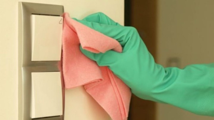 Με αυτό το φυσικό καθαριστικό μπορείτε να πλένετε τους βαμμένους τοίχους σας