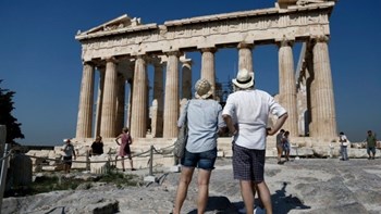 Ταξιδιωτική οδηγία της Βρετανίας για την Ελλάδα λόγω… κουνουπιών