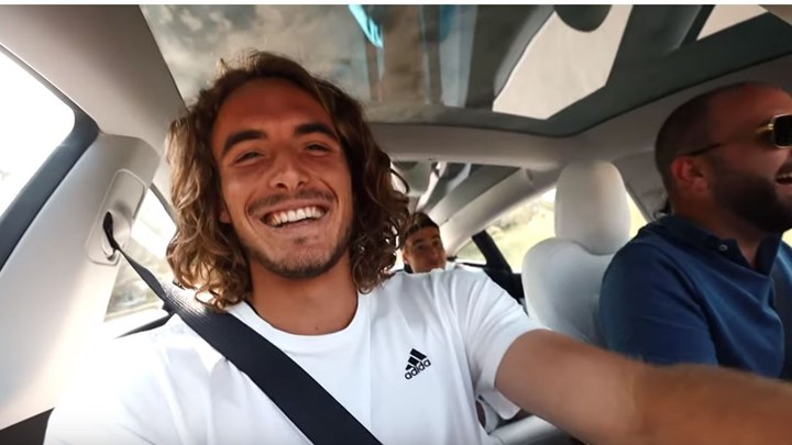 O Στέφανος Τσιτσιπάς αγόρασε το αυτοκίνητο των ονείρων του και μας το… συστήνει – ΒΙΝΤΕΟ