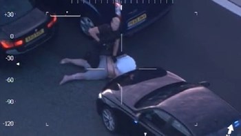 Η συγκλονιστική στιγμή που η Αστυνομία σταματά τη δράση του μεγαλύτερου κυκλώματος διακίνησης κοκαΐνης – ΒΙΝΤΕΟ