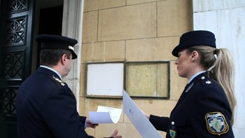 Από λεπτό σε λεπτό η θυροκόλληση του Προεδρικού Διατάγματος για τις εκλογές – Γιατί καθυστέρησε