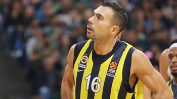 Δύσκολες ώρες για τον Κώστα Σλούκα