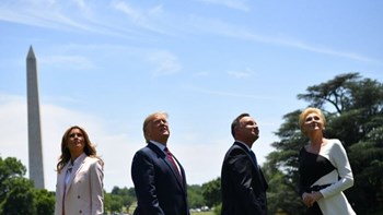 Επίδειξη F-35 πάνω από τον Λευκό Οίκο για τον πρόεδρο της Πολωνίας – ΒΙΝΤΕΟ