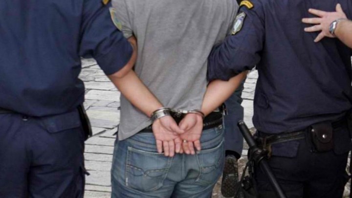 Σύλληψη δύο ατόμων για σωματεμπορία στο λιμάνι της Ραφήνας