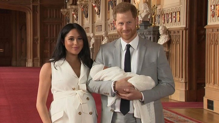 Ξενυχτά στο πλευρό του γιου της η Μέγκαν – “Φαγανός” ο νεογέννητος Άρτσι