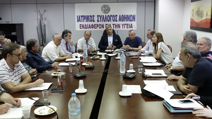 Ο Πατούλης για την αναστολή των κινητοποιήσεων στα διαγνωστικά κέντρα: Οι γιατροί βάζουν για άλλη μια φορά πλάτη