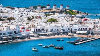 Η Telegraph εξυμνεί την Ελλάδα: Ιδανικός προορισμός για οικογενειακές διακοπές