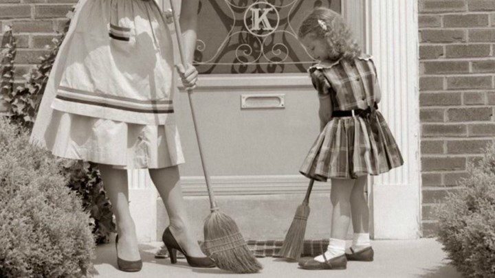 Η γιαγιά ξέρει – 9 καθαριστικά κόλπα “παλιάς κοπής” που πρέπει να σημειώσετε