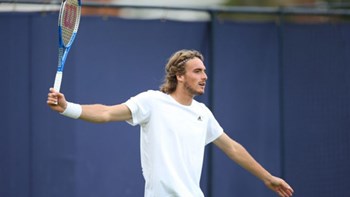 Αναβλήθηκε η αναμέτρηση του Τσιτσιπά με τον Έντμουντ στο Λονδίνο