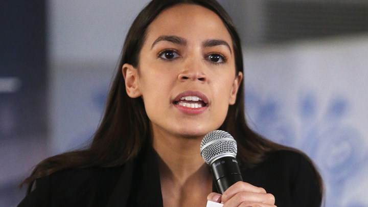 Αλεξάντρια Οκάσιο Κορτέζ: Οι ΗΠΑ διοικούν στρατόπεδα συγκέντρωσης στα νότια σύνορα