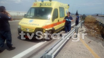 Ασθενοφόρο συγκρούστηκε με αυτοκίνητο στο Σχηματάρι – ΦΩΤΟ-ΒΙΝΤΕΟ