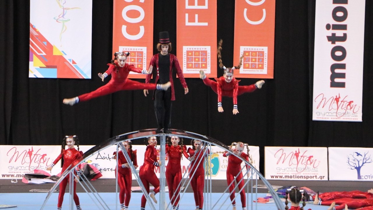 Τα φώτα του Cosmogym έσβησαν με την ελληνική Γυμναστική να εκτοξεύεται στο απόγειό της