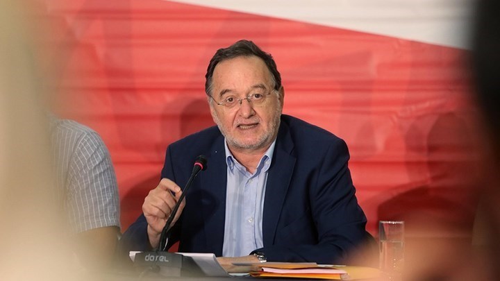 Λαφαζάνης κατά Βαρουφάκη: Νόμπελ μυθομανίας – Όχι στα κρυπτομνημονιακά υποστυλώματα του συστήματος