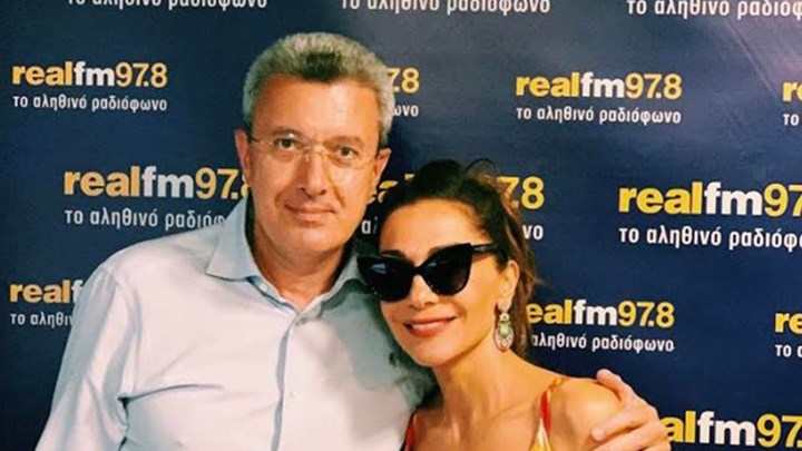Η Δέσποινα Βανδή στο στούντιο του Realfm 97,8
