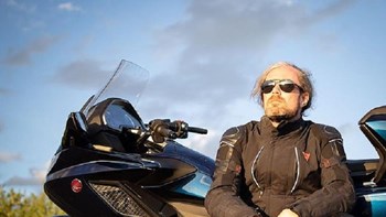 Νεκρός βρέθηκε ο δημοσιογράφος που εξαφανίστηκε όταν έκανε test-drive – ΦΩΤΟ