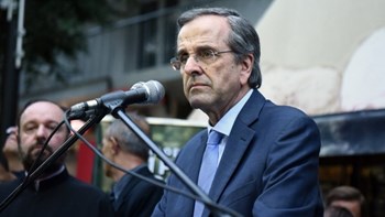 Σαμαράς σε Τσίπρα: Πράγματι κάτι δεν πάει καλά, ξέρετε εσείς…