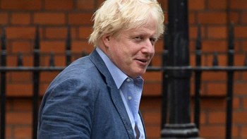 Ο Μπόρις Τζόνσον αρνείται να απαντήσει σε ερωτήσεις για τον συζυγικό καυγά