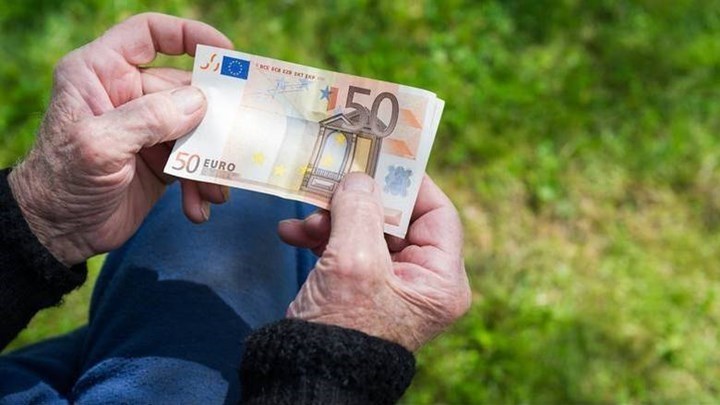 Στη “Διαύγεια” η απόφαση για τις συντάξεις χηρείας – Τι προβλέπει