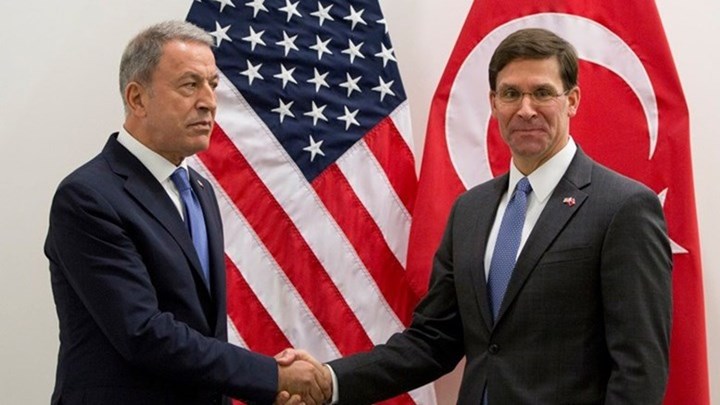 Το βλέμμα του Ακάρ που μαρτυρά το κλίμα στη συνάντηση με τον Αμερικανό ομόλογό του – Νέο μήνυμα των ΗΠΑ στην Τουρκία