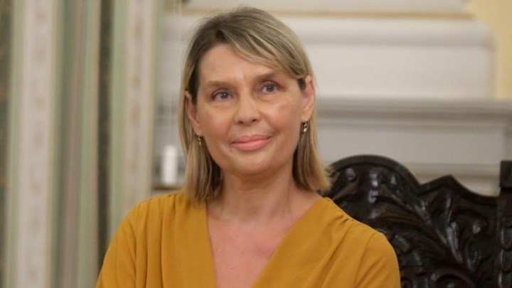 “Είμαι η Καίτη που αγαπούσες”: Αφιερωμένο στον Μητσοτάκη το προεκλογικό σποτάκι της Παπακώστα – ΒΙΝΤΕΟ