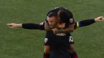 Ο Ρούνεϊ έβαλε υποψηφιότητα για το γκολ της χρονιάς – Σκόραρε πίσω από το κέντρο – ΒΙΝΤΕΟ