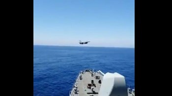 Χαμηλές πτήσεις τουρκικών F-16 πάνω από τον “Πορθητή” – ΒΙΝΤΕΟ