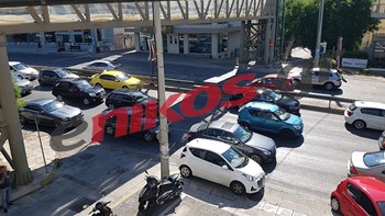 Κυκλοφοριακό κομφούζιο στην Αθήνα – Δείτε ποιοι δρόμοι είναι μποτιλιαρισμένοι