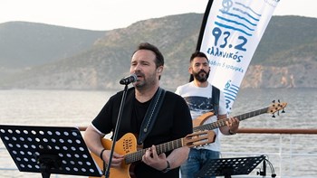 Ο Ελληνικός 93,2 με τα πλοία της γραμμής, στην Άνδρο!