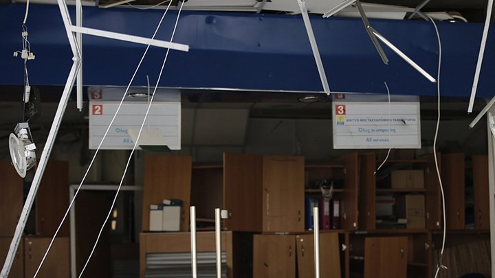 Στα χέρια της ΕΛ.ΑΣ οι ληστές – βομβιστές του καταστήματος των ΕΛΤΑ στην Κερατέα – Η δράση της σπείρας