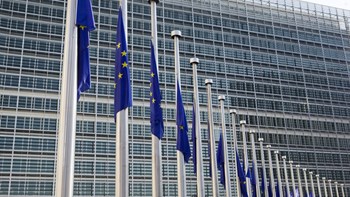 Οι 28 συνέρχονται εκ νέου στις Βρυξέλλες για τη διαδοχή στα κορυφαία πόστα των θεσμών της ΕΕ