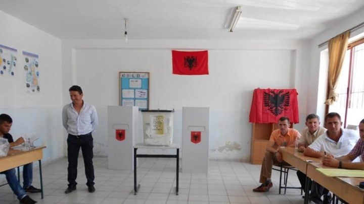 Πολύ χαμηλή η συμμετοχή στις δημοτικές εκλογές στην Αλβανία