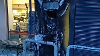 Άγνωστοι δράστες έκαψαν τα ξημερώματα ΑΤΜ στου Ζωγράφου