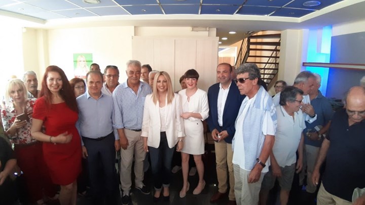 Γεννηματά: Καλά θα κάνει ο κ. Μητσοτάκης να ασχοληθεί με τις μεταλλάξεις της ΝΔ