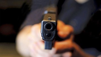 Πυροβόλησαν 16χρονο Ελληνοαυστραλό μέσα στο σπίτι του – Οι γονείς του παρακολουθούσαν live από το κινητό