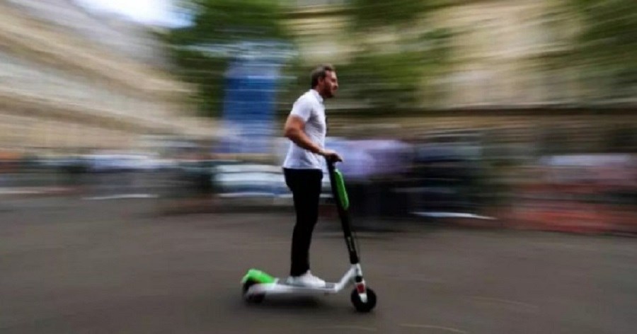 Νέες ρυθμίσεις για τη χρήση των ηλεκτρικών πατινιών από το υπουργείο Μεταφορών