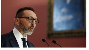 Στουρνάρας: Να μειωθεί ο στόχος για το πρωτογενές πλεόνασμα στο 2,2% – Οι 8 προκλήσεις για την οικονομία