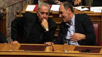 Βολές Σταθάκη και Φλαμπουράρη κατά της Lamda Development για την επένδυση στο Ελληνικό