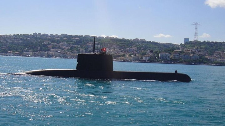 Το τουρκικό υποβρύχιο Gur S-357 αγκυροβόλησε στην Κερύνεια