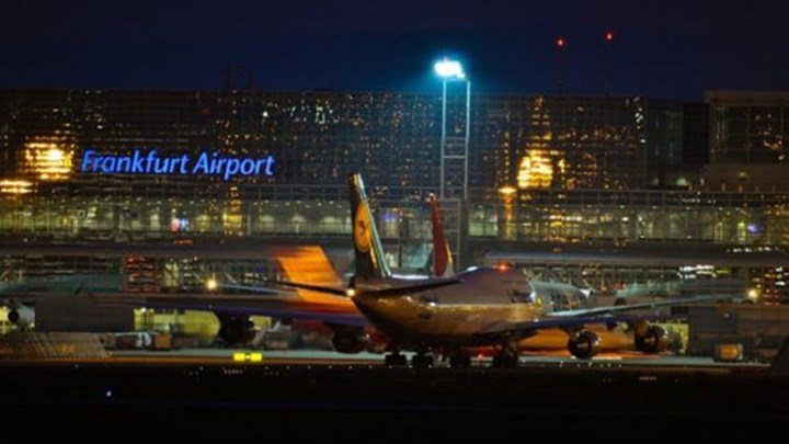 «Μπάχαλο» με τις πτήσεις στο αεροδρόμιο της Φρανκφούρτης λόγω βόμβας του Β’ Παγκοσμίου Πολέμου