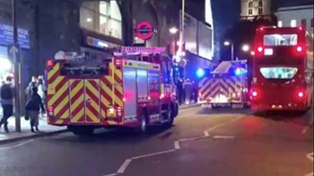 Οι πρώτες εικόνες από το σημείο του συναγερμού στο Λονδίνο – ΦΩΤΟ – ΒΙΝΤΕΟ – ΤΩΡΑ