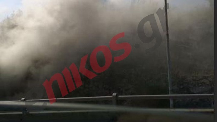 Οι πρώτες εικόνες από τη φωτιά στο Γαλάτσι – ΦΩΤΟ αναγνώστη