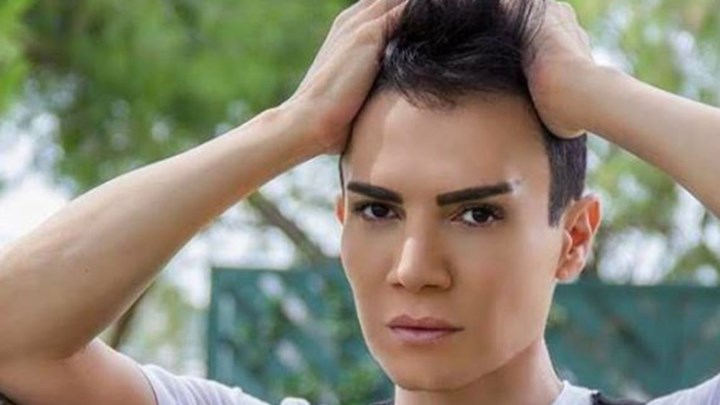 Ο Καναράκης στο “Ξενοδοχείο ο Παράδεισος” που έρχεται στο Alhambra Art Theatre