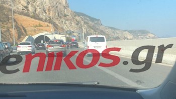 Γολγοθάς η επιστροφή των εκδρομέων – Κίνηση ακόμη και στη ΛΕΑ της Αθηνών-Κορίνθου – ΦΩΤΟ αναγνώστη