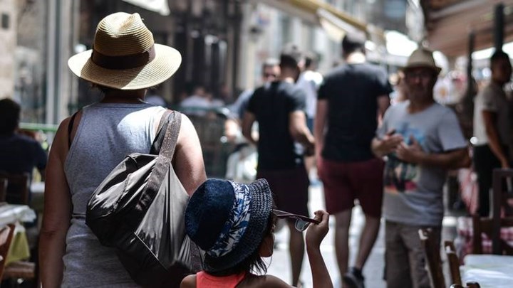 Κλιματιζόμενες αίθουσες ανοίγει ο Δήμος Αθηναίων για τις ευπαθείς ομάδες